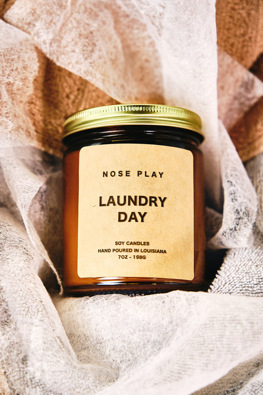 LAUNDRY DAY CANDLE